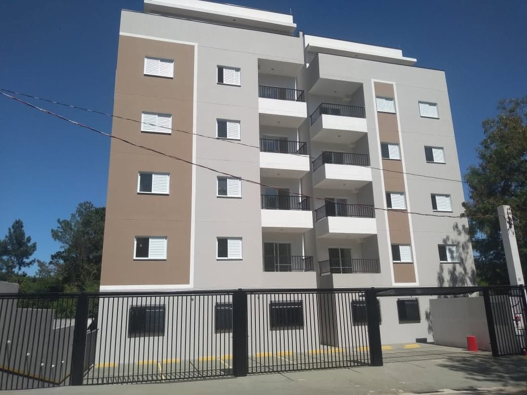 Esquadrias de alumínio em prédio residencial